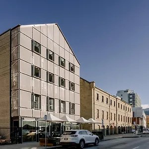 5* Отель Salamanca Wharf